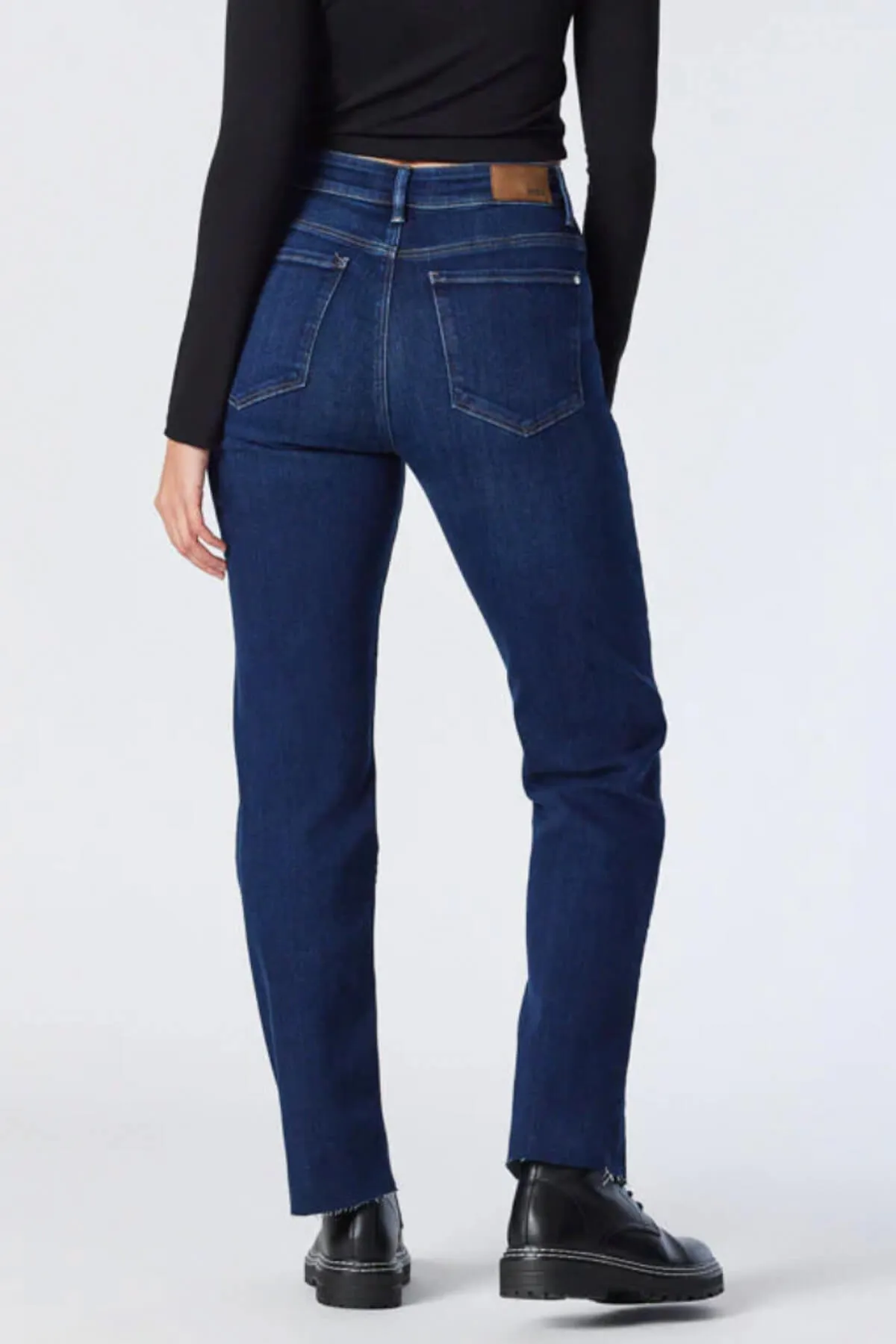 Barcelona Straight Jeans