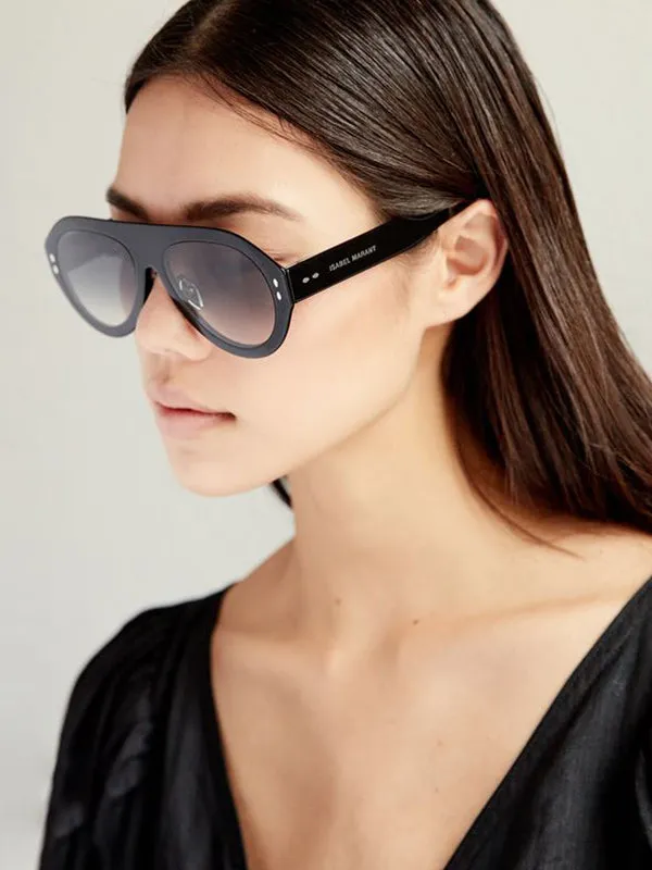 Darly Sunglasses in Black