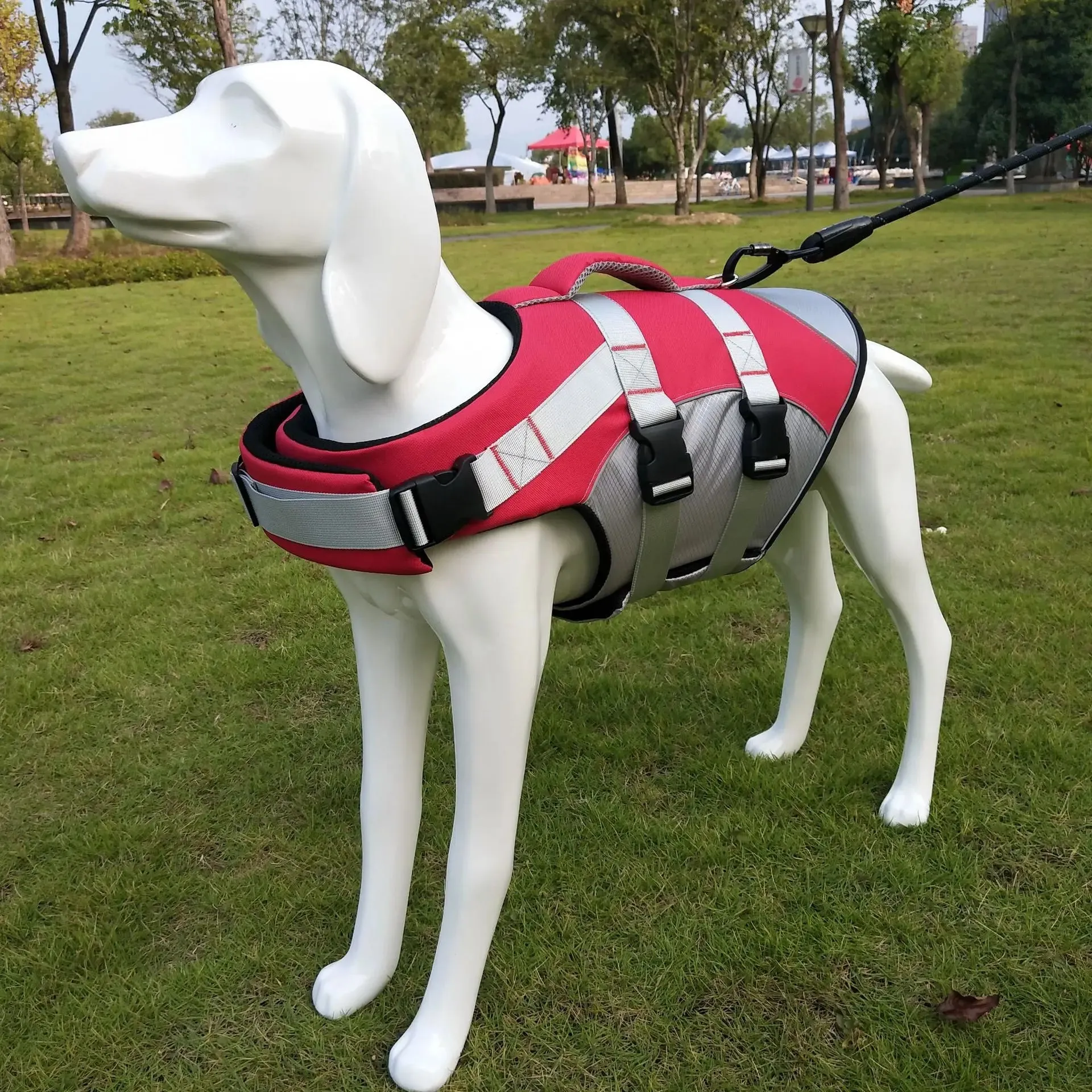 Safe Splashing for All Pups: Breathable & Reflective Dog Life Jacket (Summer Must-Have!)